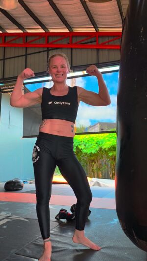 Valentina Shevchenko Instagram - 💪💪💪
@ofmerch @onlyfans