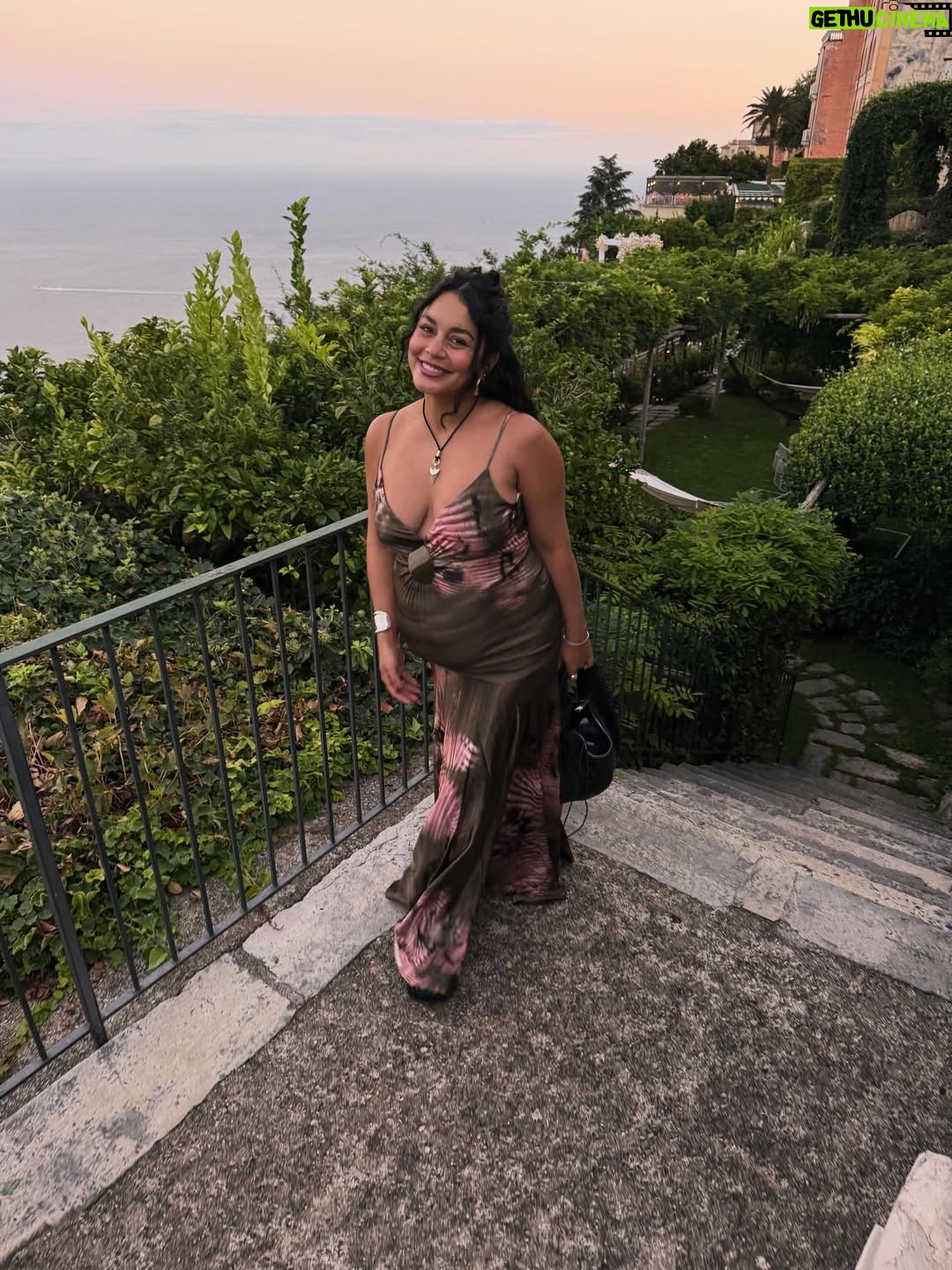 Vanessa Hudgens - 1.3 Million Likes - In heaven I think