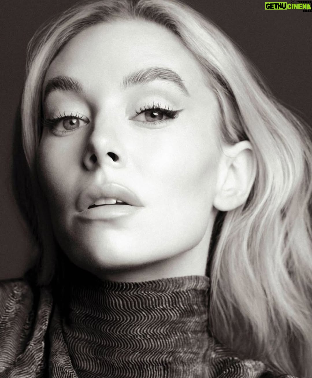 Vanessa Kirby - 191.6K Likes - @harpersbazaarmx 

Interview and Editor-in-chief: @majoguzman
Photographer: @juankr_
Fashion stylist: @cateoniwiki
Make up: @nikki_makeup
Hair: @chadmaxwellhair
Nails: @christiehuseyin
Production:@saikprod @alejandromunoz
PR: @prosper_pr
Art director: eloriginaldaro
Styling assistant: Ascensión Lucena