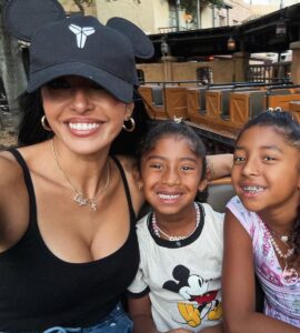 Actress Vanessa Laine Bryant HD Photos and Wallpapers January 2026
