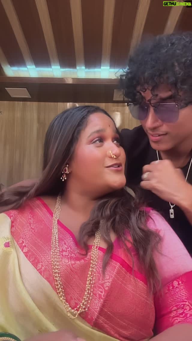 Vanita Kharat - 16.5K Likes - डगमग डगमग 😂🙈