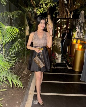 Vanshika Agarwal Instagram - Stepping into July , just like that 🍷🫶🏻

#vanshikaagarwal #july2025