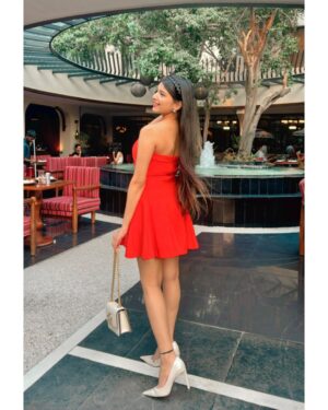 Vanshika Agarwal Instagram - Romanticising life with a pop of color 🧡🍊 

Wearing @zara 
Bag @toryburch 
Heels @zara 
Jewellery @chanelofficial