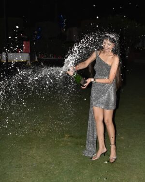Vanshika Agarwal Instagram - Cheers to a quarter-century of adventures 🧿🥂

#vanshikaagarwal #love #birthday #25birthday