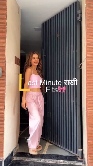 Vanshika Gaba Arora Instagram - Last minute Rakhi Fits 🎀
Look 1
Outfit @agnibyisha
Jewellery @eyecandy.officiall
Look 2
Outfit @agnibyisha
Jewellery @popfashion27
Bag @popfashion27
Look 3
Outfit @agnibyisha
Jewellery @kaliasa.in
Hair @makeuphairby_manisharoy
MUA @makeupby_nishu