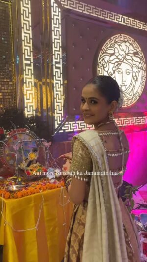 Vanshika Gaba Arora Instagram - Aaj uska janamdin hai jis se mera har din hai 🪷
Radhe Radhe✨