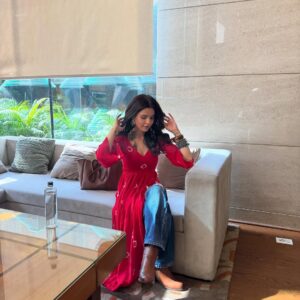 Vanshika Gaba Arora Instagram - Ootd ✌️
Kurta @labelwaaris
Jeans @offduty.india
Earings @knotmeecute