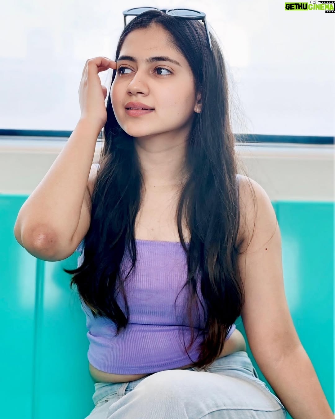 Vanshika Kanda - 8.6K Likes - Positive vibes only🤌🏻😬 #insta #instagram #instagood #instadaily #love #instalike #like #follow #photography #photo #photooftheday #viral #likeforlikes #trending #picoftheday #instamood #india #fashion #likes #nature #followforfollowback #happy #instapic #style #explore #life #model #explorepage #art #beautiful