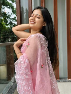 Vanshika Kanda Instagram - “Elegance never goes out of style.”💖 #insta #instagram #instagood #instadaily #love #instalike #like #follow #photography #photo #photooftheday #viral #likeforlikes #trending #picoftheday #instamood #india #fashion #likes #nature #followforfollowback #happy #instapic #style #explore #life #model #explorepage #art #beautiful