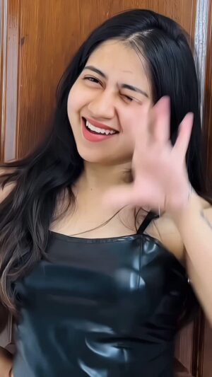 Vanshika Kanda Instagram - 😝 #reels #trending #explore #viral #instagram #like #comment #follow #reelkarofeelkaro #reelitfeelit #explore #exploremore