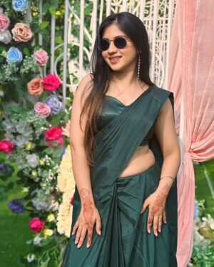 Vanshika Kanda Instagram - Wrapped in tradition, draped in elegance❤️ #instagram #instagood #love #like #photography #follow #instadaily #photooftheday #instalike #fashion #likeforlikes #picoftheday #beautiful #trending #viral #followforfollowback #insta #india #art #photo #bhfyp #explore #likes #nature #explorepage #style #happy #followme #model #reels