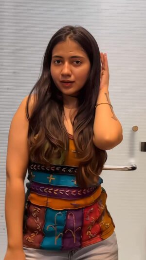 Vanshika Kanda Instagram - All day all night 🫶🏻 #reels #reelkarofeelkaro #reelitfeelit #reelinstagram #trendingreels explore #exploremore #viral #viralvideos #foryou #foryourpage #instagram #instagood #like #share #comment #follow #trending
