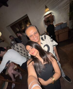 Vanya Bahl Instagram - Happy Father’s Day pops, the coolest, the best food partner and the strongest anchor to us all, we love you❤️