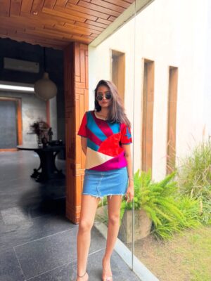 Vanya Bahl Instagram - A pop of colour & a breath of Summer🌻
