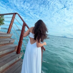 Vanya Bahl Instagram - Somewhere between the skies and the sea🤍