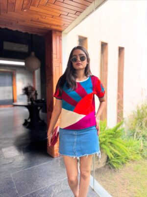 Vanya Bahl Instagram - A pop of colour & a breath of Summer🌻