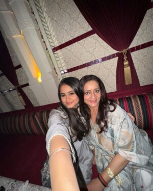 Vanya Bahl Instagram - Happy birthday to my bestfriend, my gossip partner and my confidant for life, love you mummaaa❤️❤️❤️❤️