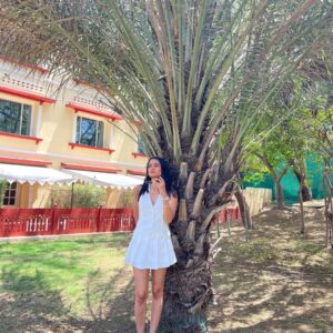 Vanya Bahl Instagram - 🦢🤍🐚
•
Outfit : @nefsfinds