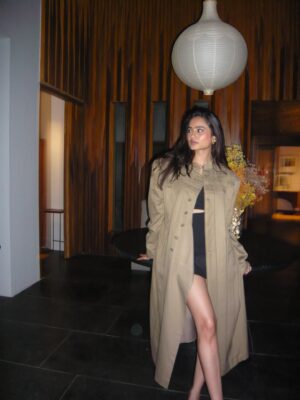 Vanya Bahl Instagram - I styled my dad’s wedding outfit ( Achkan ) to the @jjvalaya @fdciofficial finale show of the Fashion week and it definitely turned some heads towards me, it was such a special outfit that was made 32 years ago by JJ Valaya and the fact that it looks like it was made for today makes my love for fashion even deeper! @jjvalaya_the.other.side called it Vintage Valaya and I absolutely love that🤍