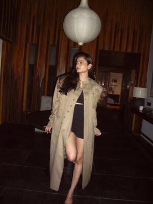 Vanya Bahl Instagram - I styled my dad’s wedding outfit ( Achkan ) to the @jjvalaya @fdciofficial finale show of the Fashion week and it definitely turned some heads towards me, it was such a special outfit that was made 32 years ago by JJ Valaya and the fact that it looks like it was made for today makes my love for fashion even deeper! @jjvalaya_the.other.side called it Vintage Valaya and I absolutely love that🤍