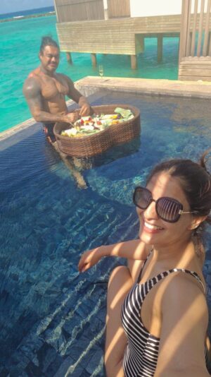 Varalaxmi Sarathkumar Instagram - #throwback #anniversary 
Thank you @gtholidays.in for making our first anniversary such a memorable one..
Service and quality never fails to amaze us.. thank you so much for all the effort you put into planning this for us.. 

#holiday #gtholidays #couple #firstanniversary #love #travelgram #travel