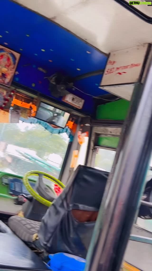 Varsha Rajput - 25.9K Likes - Aj toh Pka der krega driver🤣
