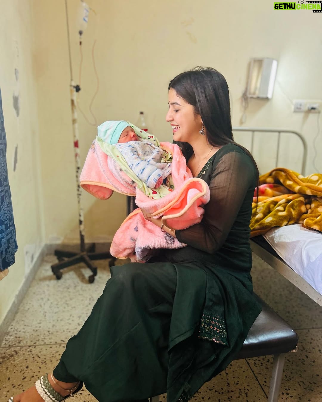 Varsha Rajput - 7.9K Likes - 🩵