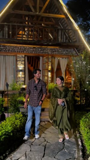 Varsha Rajput Instagram - जोर ज़बानी मारे, सूरत सुहानी मारे 
  नज़री रे बाण बड़े तीखे हाँ 🧿❤️Banglu @ajaybharmouri_official  @official_varsha_rajput #ajaybharmouri #trendingsongs❤️ #trendingreelsvideo❤️