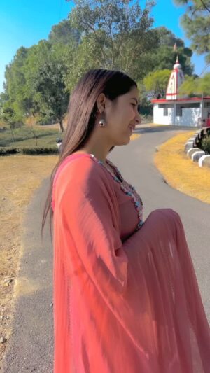 Varsha Rajput Instagram - #insta #lovely #comedy #viral #réel #it #new