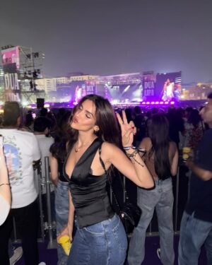 Vartika Singh Instagram - Levitating through the night with Dua vibes! ✨🎶