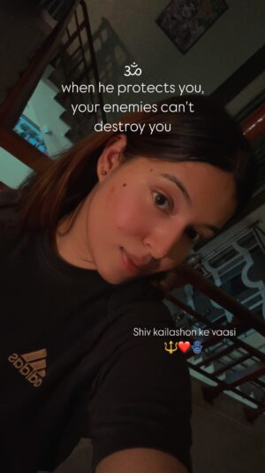 Vasundhara Thakur Instagram - 🪬❤️🔱
.
was in the drafts & mom approved it . It wasn’t my best try , so I’ll post a better one . Till then I hope you all like it > 🔱
..
.
.

.
#shiv #shivji #explorepage #explore #lordshiva #shankar #fyp #foryou #hindu #india #spiritualism #spiritual #music #trending