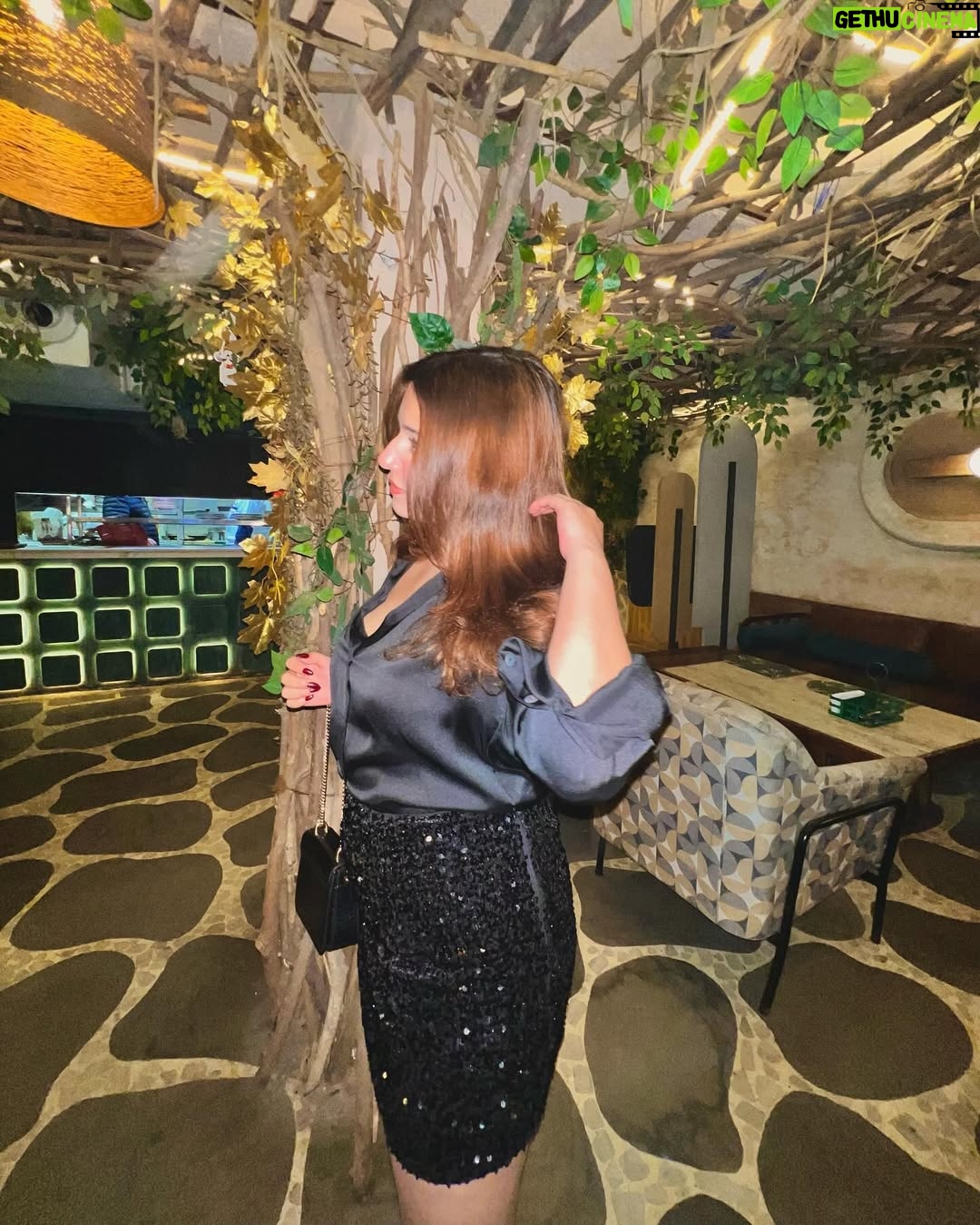 Vasundhara Thakur - 4.6K Likes - born to be quiet & mysterious forced to yap whenever I get a chance♨️📍🤡
.
.
.
.
.
.

#explorepage #explore #trending #vasundharaaa #chandigarh #chd #ootd #ootn #outfitinspo #inspo #black #blackdress #zara #hm #outfitstyle #outfit