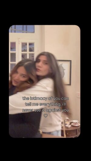 Vasundhara Thakur Instagram - That one girl 💗💗
.
Level of friendship crossed - we fight like real siblings ✨and then makeup because well 🥹🤡😂 
.
.
.
#fyp #explorepage #explore #trending #vasundharaaa #friends #sisters #siblings #canada #india #ldrfriendship #lovelife #secret #girlbestfriend #girls #girl