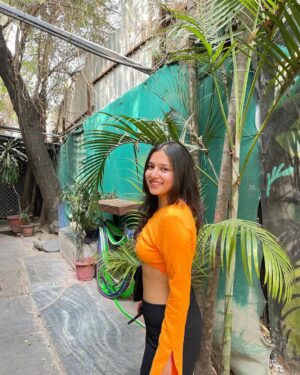 Vasundhara Thakur Instagram - should’ve taken more pictures when I had you
I should’ve given you more kisses and hugs whenever I could ~ @badbunnypr