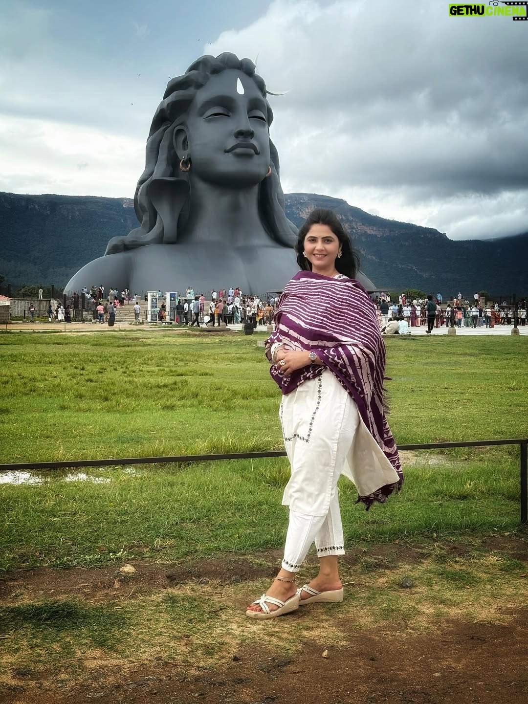 Veena Jagtap - 114.3K Likes - 🤍💜ॐ नमः पार्वती पतये हर हर महादेव💜🤍