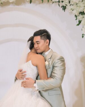 Venus Raj Instagram - Husband, one year has passed by so quickly. In the many lessons that God is teaching us and is allowing us to experience, one thing really stood out - I genuinely feel that we are one, that we are in one team, and that you always put my wellbeing first.

As I am typing this I am tearing up, because God knows that this is exactly how I wanted to be loved. You are doing well My Love in being a husband, a friend, and a leader to me. 

I respect you with all of my life. 🥹❤️
Happy Anniversary Love.