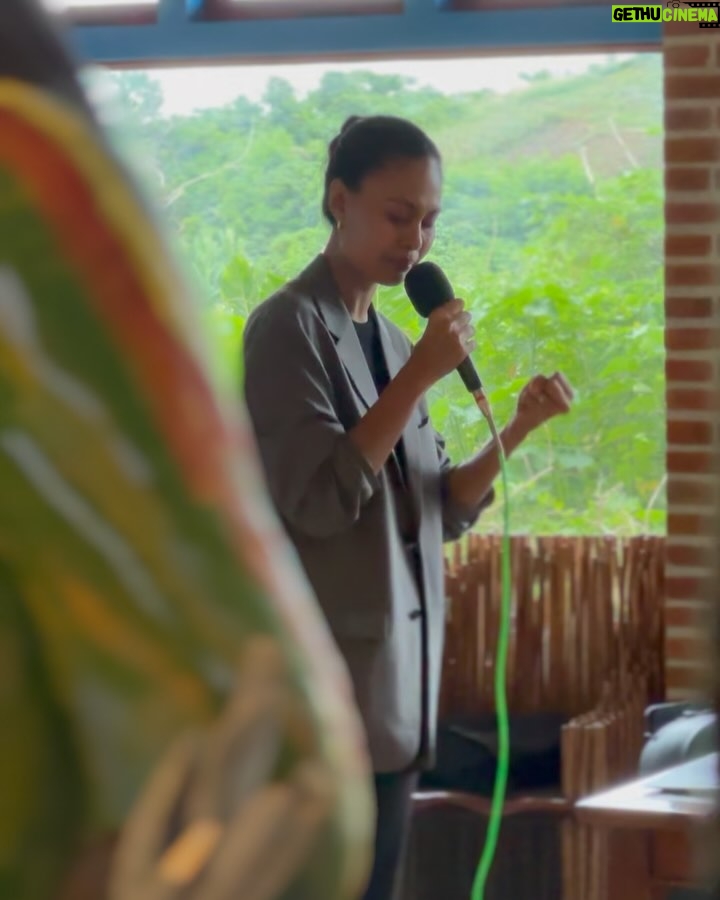 Venus Raj - 4.4K Likes - My Kairos moments.

“Who am I Lord?” This question God answered 15 years ago - “you are My child.” 

But these questions - “What am I Lord?” “What am I designed to do Lord?” “What is my specific purpose Lord?” Even if for the past few years I know in my heart the answer - “I am to honor Him and proclaim His Name” still, I tend to get distracted, derailed, and get caught in the dealings of this world. 

A few days ago, God brought me back to His calling and made me see His will for my life again. My calling - to proclaim the Good News to people. 

Now if I ask this question again - What am I Lord? The answer is clear. “Daughter, you are My messenger. You are an evangelist. Tell people about Me.”