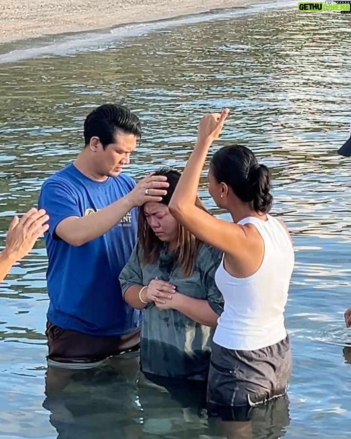 Venus Raj - 4.4K Likes - My Kairos moments.

“Who am I Lord?” This question God answered 15 years ago - “you are My child.” 

But these questions - “What am I Lord?” “What am I designed to do Lord?” “What is my specific purpose Lord?” Even if for the past few years I know in my heart the answer - “I am to honor Him and proclaim His Name” still, I tend to get distracted, derailed, and get caught in the dealings of this world. 

A few days ago, God brought me back to His calling and made me see His will for my life again. My calling - to proclaim the Good News to people. 

Now if I ask this question again - What am I Lord? The answer is clear. “Daughter, you are My messenger. You are an evangelist. Tell people about Me.”