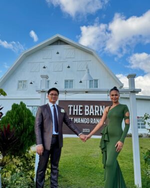 Venus Raj Instagram - My husband and I during the wedding of our beloved friends in Dumaguete. Congratulations again Don and Bridget! We love you both!❤️

Thank you @himyprettyangela for my dress and @37la_al73 for my husband’s outfit.