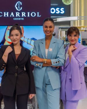 Venus Raj Instagram - I’m amazed at how these women are using their platform to honor and glorify God! 

I was privileged to be part of  @amenglobalco’s event at @luxedutyfree last Thursday. Aside from the amazing shopping experience at @dutyfreephils, I also love the fact that I got to serve with these ladies @earlbejapaolo @camilleprats not only in church ministries but also in corporate events. 

Thank you @amenglobalco @kynagem for making the vision of combining faith and tech to create a suit that moves the wearer towards her God-given goals a reality. 🤍