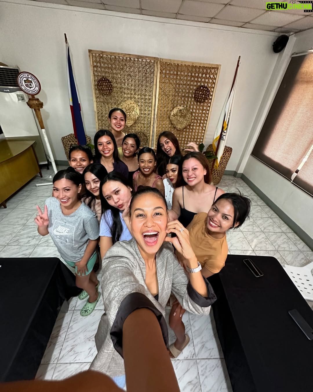 Venus Raj - 7.9K Likes - I thank God for every opportunity to be part of local pageants, be it as a host or as a judge. The most fulfilling part of this job is to be able to meet young women and speak life to them. In this pageant I was able to share the love of Jesus to the young women of the Municipality of Manjuyod.

👗by Mara Chua
📸 by Eric Academia Visuals