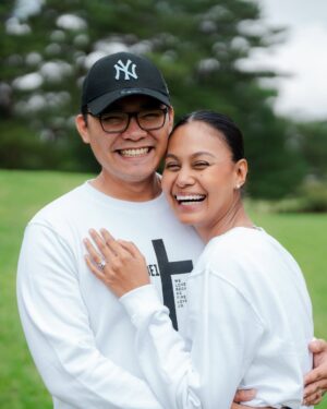 Venus Raj Instagram - “A happy marriage is the union of two good forgivers.” -Ruth Graham

Marriage is a beautiful thing invented by God Himself. It’s not easy, conflict is inevitable, but conflict is a blessing when handled properly. We praise God for mentors who model authenticity and Christlikeness in their marriages. Our prayer is to be the same ❤️