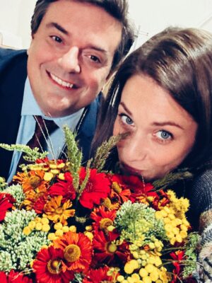 Veronika Macková Instagram - Vaši dva nej sympoši to spolu dneska zase roztočili🥰🎥. Děkujeme! Mucík 💋

@uliceserial