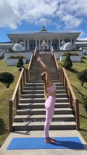 Victoria Jancke Instagram - ✨ Just graduated my 200h @thesrisriyoga Teacher Training ✨

Every day began at 6:30 AM and ended at 9:00 PM — not just asanas, but also meditation, breathwork, self-discovery, and deep transformation. 🌿

In the serene beauty of the Blue Ridge Mountains at the @artoflivingboone Retreat Center, with nourishing vegetarian food and a community of souls walking the same path, I experienced what yoga truly is: a union of body, mind, and breath.

It wasn’t always easy, but it was profoundly worth it. Today I carry with me not only the wisdom of yoga but also more clarity, strength, and peace within. 🕊️

Forever grateful for this journey. 💛

@srisriyoga @gurudev 
#certifiedyogateacher 
#SriSriYoga #YogaJourney #200hYoga #BlueRidgeMountains #MindBodyBreath #GrowAndGlow