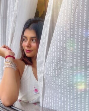 Vidhi Kothari Instagram - there’s a kind of silence that speaks loud —
where I don’t dress to impress, but to express.
where cotton breathes on my skin,
and I feel like myself — softer, bolder, still enough to be seen.
#VidhiKothariStyle #myzudio
#SoftPower #zudiofashion
#StyledToFeel
#FashionAsHealing
#SlowStyle
#ComfortInCotton
#CreativelyMe
#BoldInSoftness
#IndianFashionCreator
#MoodAndMovement
#Vidhzzii