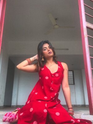 Vidhi Kothari Instagram - 🦦