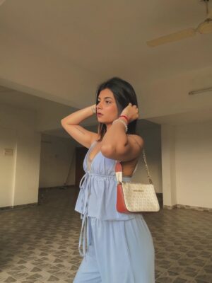 Vidhi Kothari Instagram - 👾
