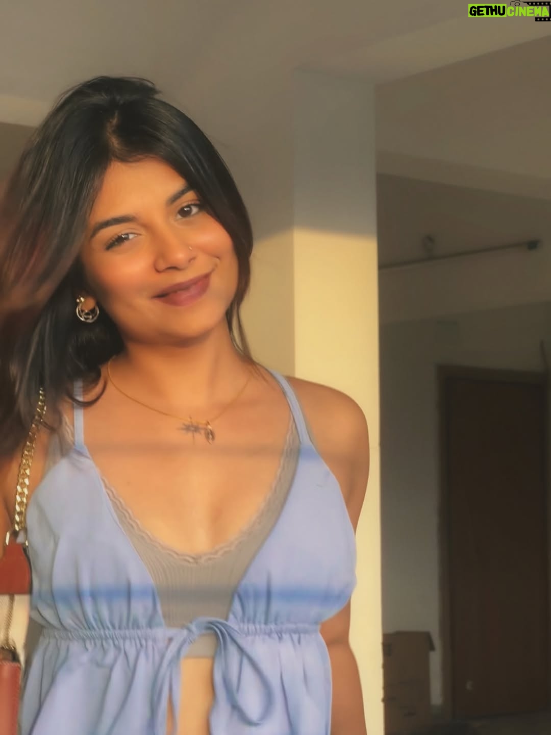 Vidhi Kothari - 33K Likes - 👾