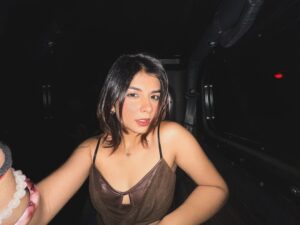 Vidhi Kothari Instagram - no, don’t copy my flowwww