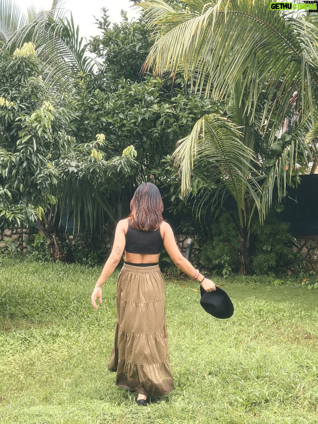 Vidhi Kothari - 2.6K Likes - 🥀
